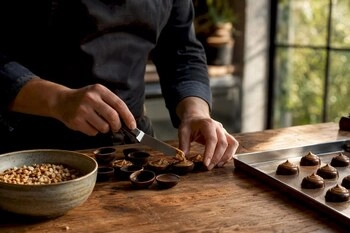 how long do pralines with a spread filling actually keep