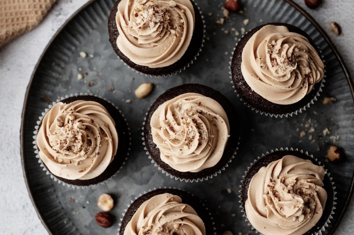 chocolate cupcakes with buttercream and salted caramel