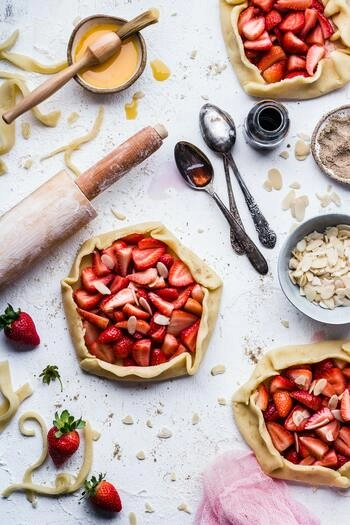 Mini fruit galettes