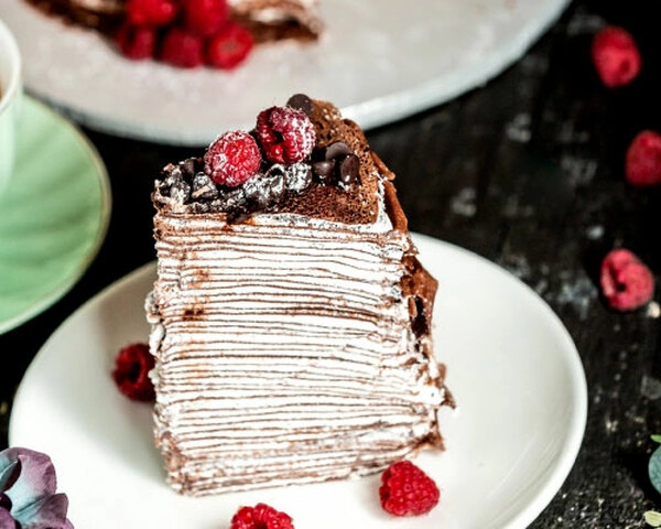 tiramisu cake with pancakes