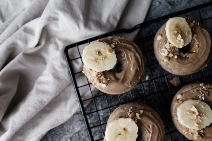 vegan banana doughnuts